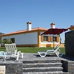 Casa Da Eira Em - Familiar Com Piscina
