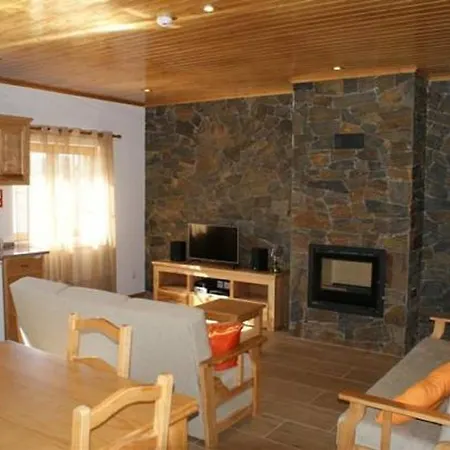 Casa Da Eira Em - Familiar Com Piscina Landhaus *