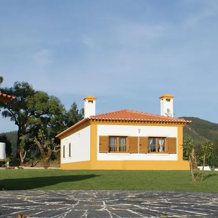 Casa Da Eira Em - Familiar Com Piscina