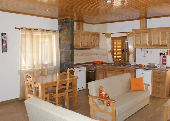 Casa Da Eira Em - Familiar Com Piscina Landhaus