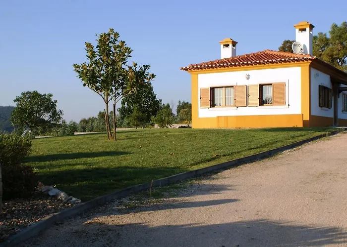 Landhaus Casa Da Eira Em - Familiar Com Piscina Dornes